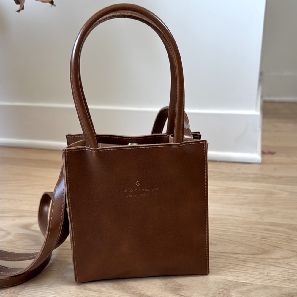 The Yan Premium Purse